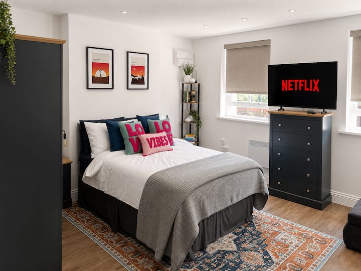 Shoreditch Studio Near Brick Lane & Liverpool St - London