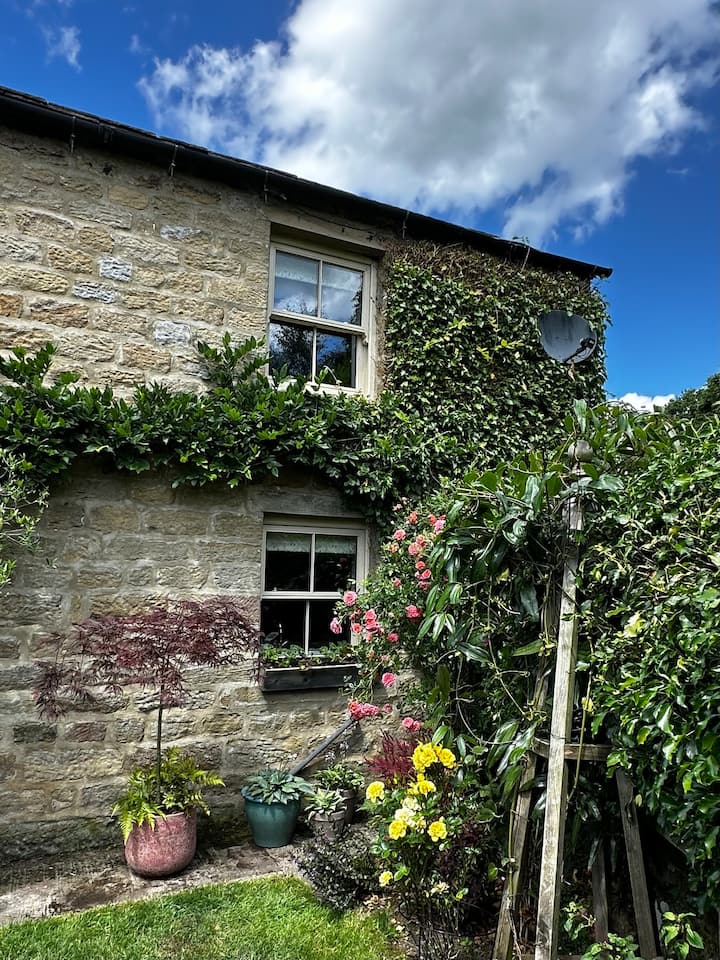 Dales View Cottage,
Knott Top Farm - Pateley Bridge