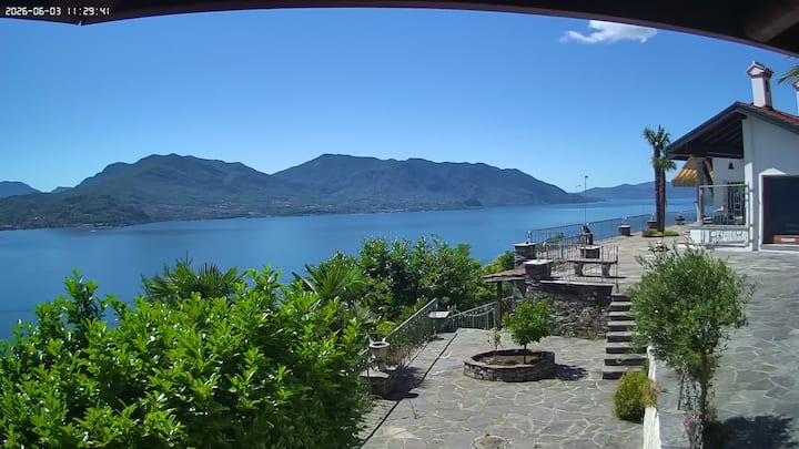 Komfort-haus Oberhalb Cannero Mit 180° See-sicht - Langensee