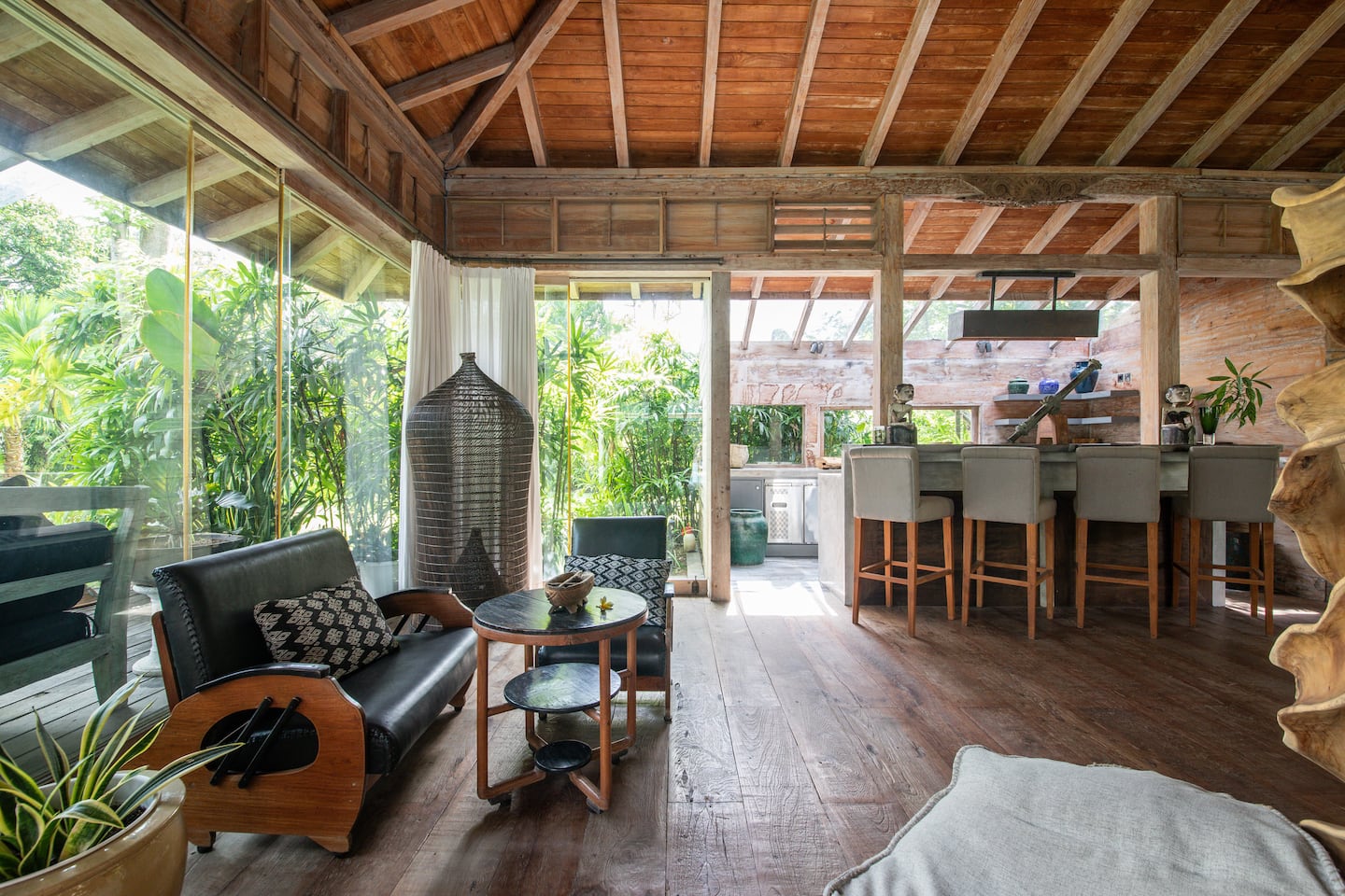 Villa Hansa 5 BR private pool villa in Batu Bolong · Canggu, Bali — photo 4