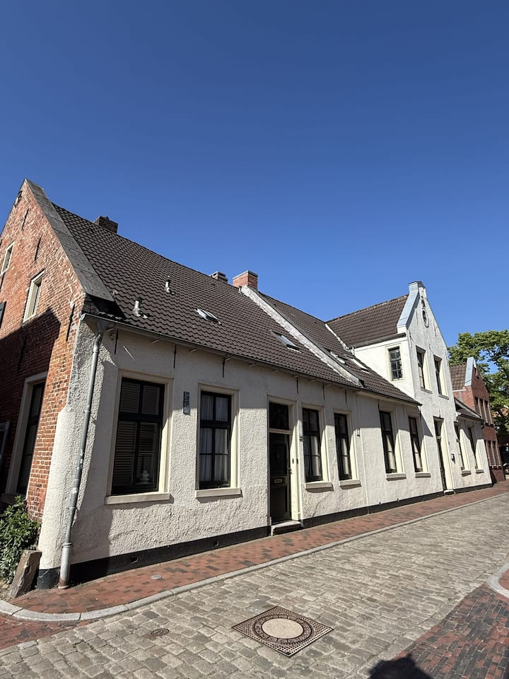 Altstadtbucht Leer Zentral, Stilvoll, Historisch - Leer
