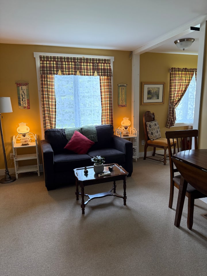 Magnolia Cottage - Sussex, NB, Canada