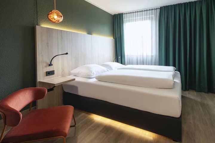 Relaxing Double Stay Near The Rhine River - Dormagen