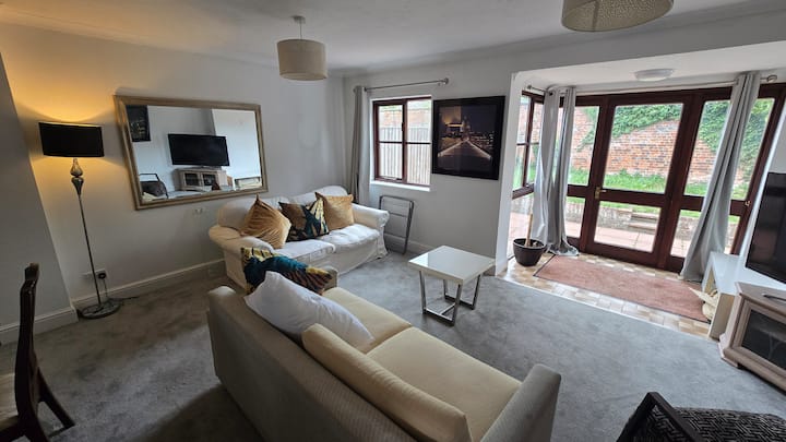 Open-plan Home With Garden In Centre Of Watlington - 월링퍼드