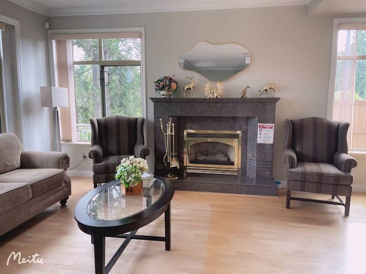 Elegant 6br 3.5ba Vancouver | Free Parking! - Vancouver