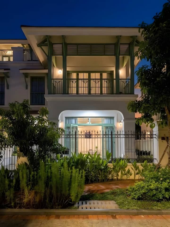 Luxury 7-bedroom Villa Tropical Phu Quoc - Phú Quốc