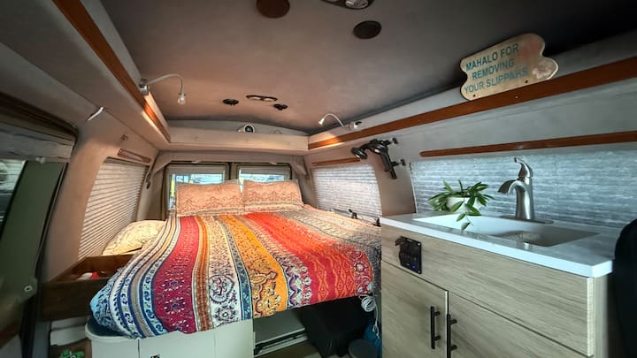 World Famous Shaka Camper - Maui, HI