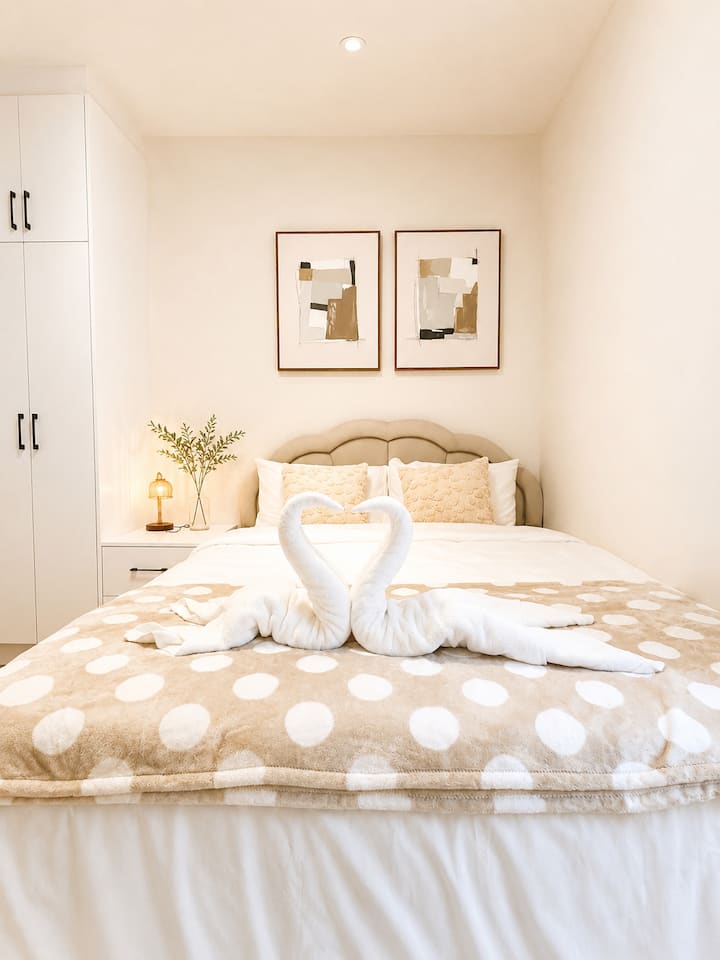 Bright 1-bedroom Suite | Modern Cozy Space - Burnaby