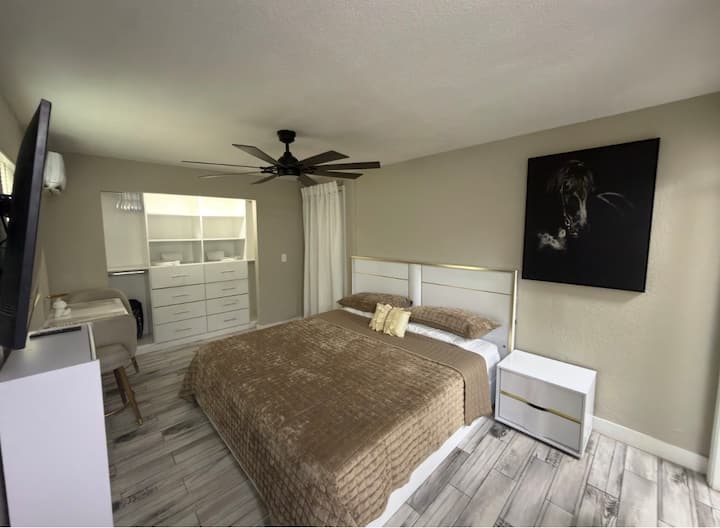 Maison Elan_private Studio - Las Vegas, NV