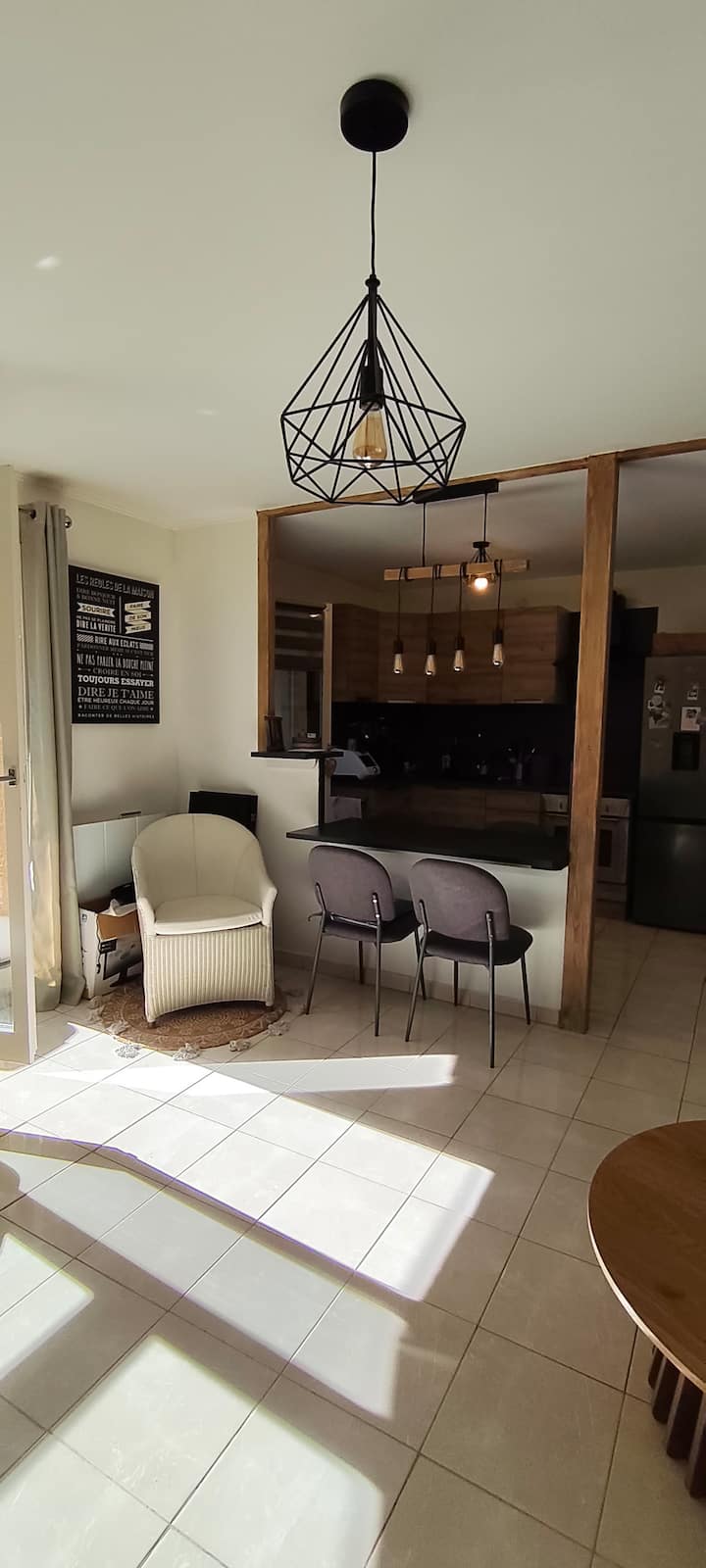 Appartement En Rdj à Proximité Immédiate Du Métro - Oullins