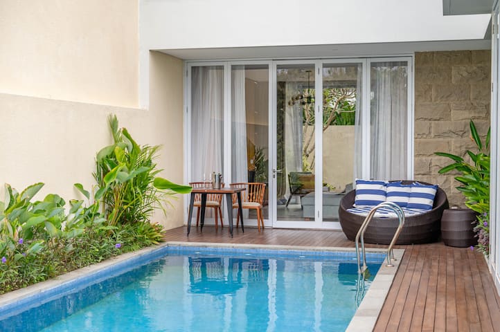 Cempaka Villa | Scenic 3BR Infinity Pool Nusa Dua
