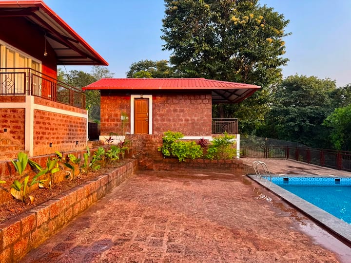 Exterior image 1