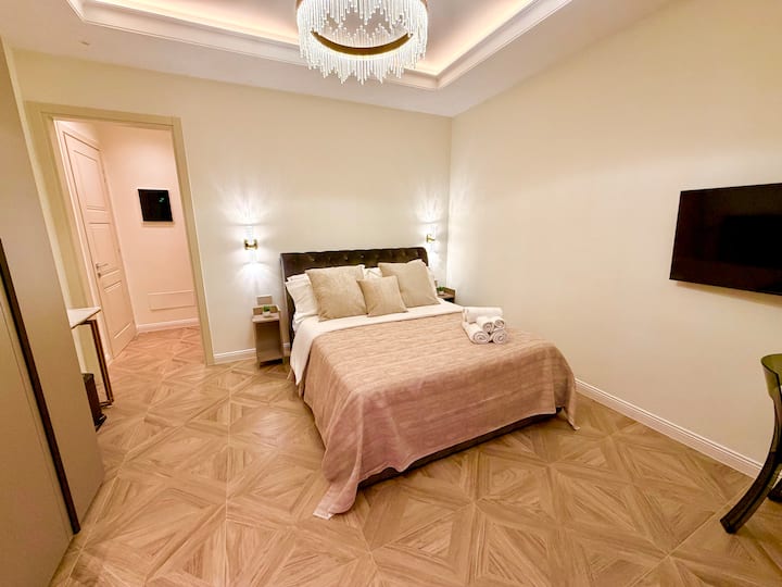 A&v Boutique Apartments | The Prestige Suite - Viareggio