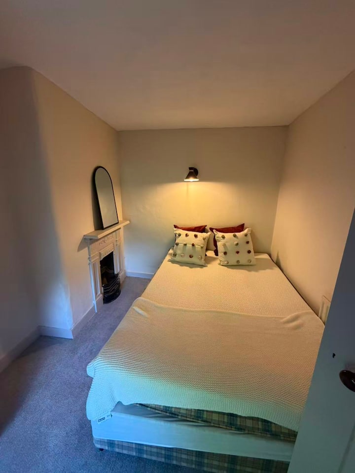 Warm & Cosy Two-bedroom Home, Dublin 8 - Dublin