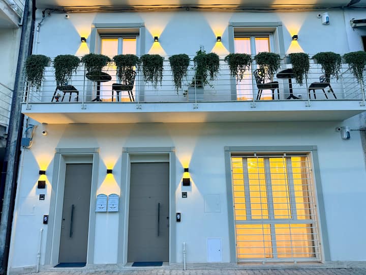 A&v Boutique Apartments | Victoria - Viareggio