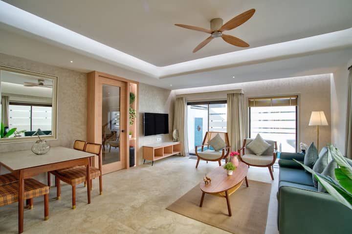 Living room image 2