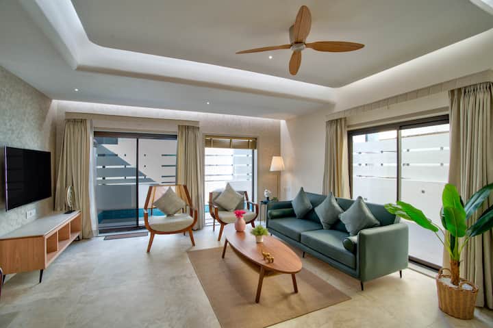 Living room image 10