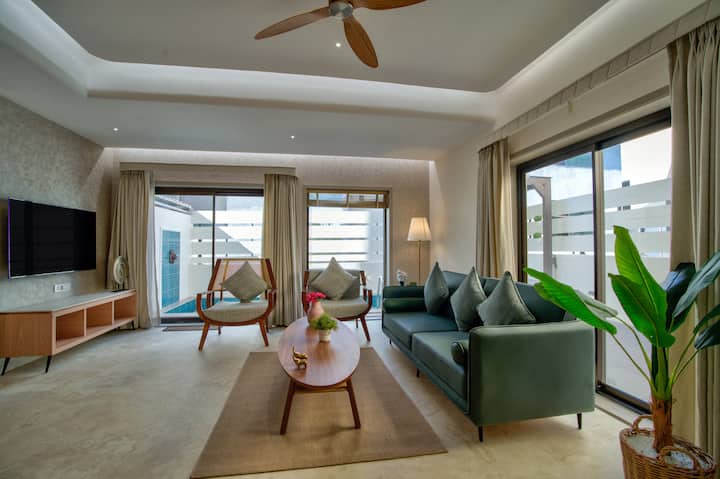 Living room image 3