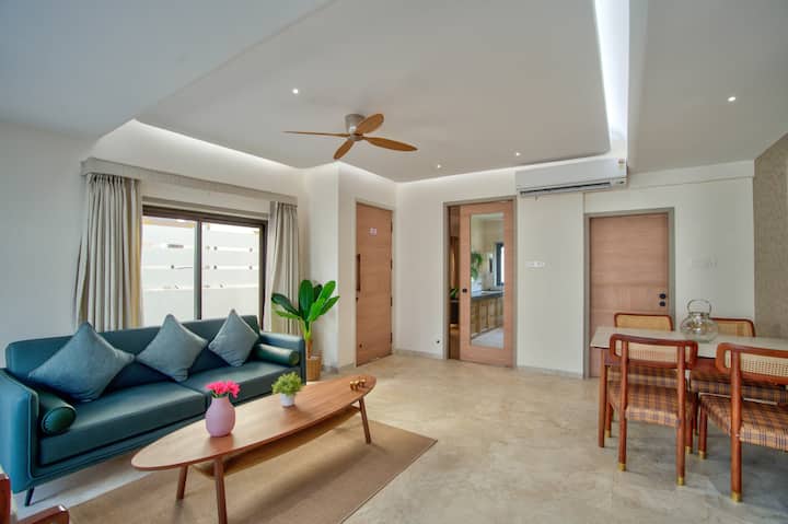 Living room image 7
