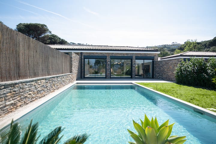 Villa Ficus, Comtemporaine à 5 Min De St Tropez - Grimaud