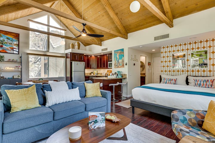 Mid-mod Mountain Cove Studio With Views - Indian Wells, CA
