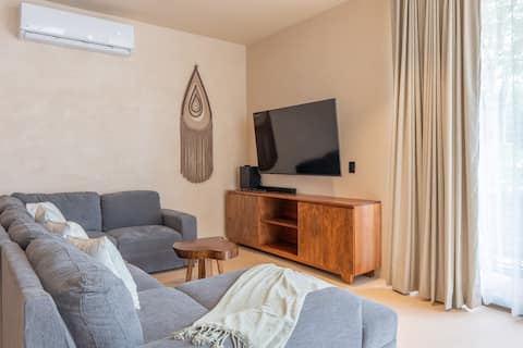 Top performing Airbnb: Escape to paradise/2 bedrooms/Lagoon & pool/Private terrace in Othón P. Blanco