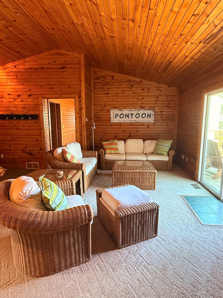 Dhoma e ndenjes 2