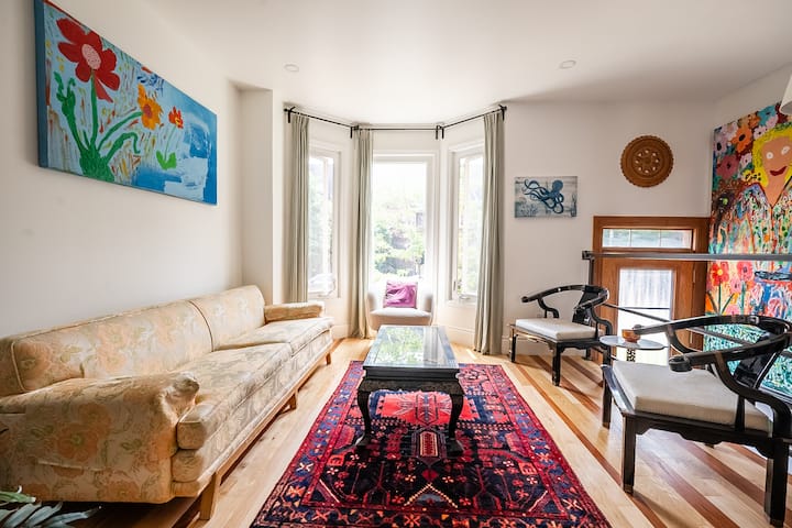 Charming 3br Home  King West  Sleeps 6 - 多倫多