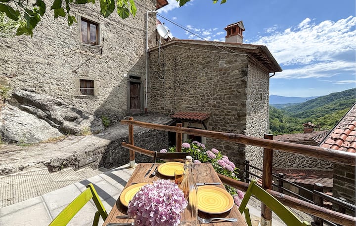 1 Bedroom Nice Home In Raggiolo, Ortignano Ra - Poppi