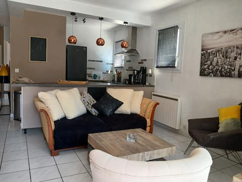 Top Airbnb: T2 apartment on the ground floor in Fréjus