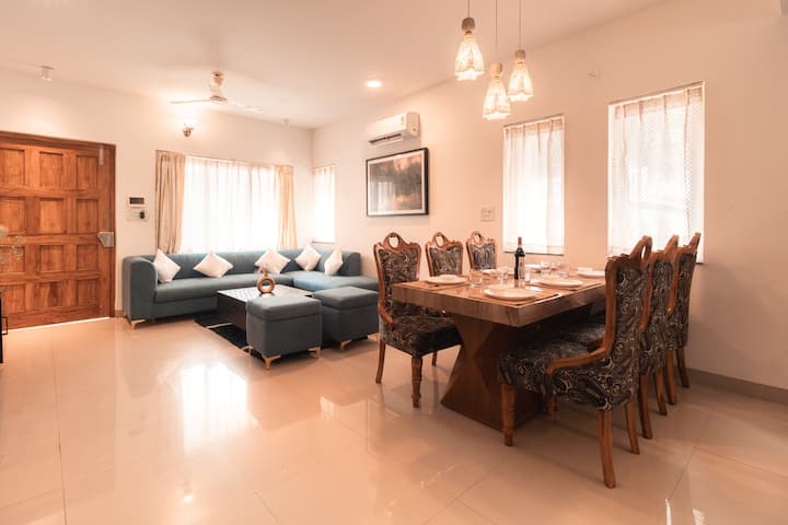 Living room image 2