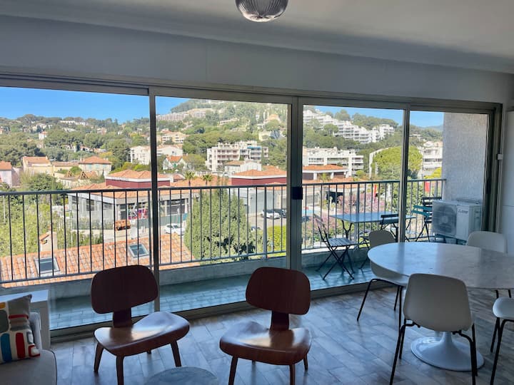 Appartement Cassis
62m2 Neuf Avec Garage Fermé - Cassis