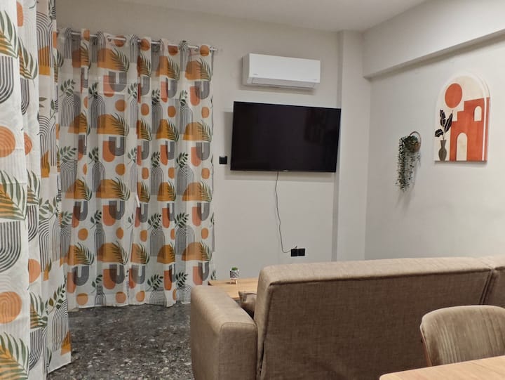 Parea Downtown Apartment - Central Spacious 3br - Kalamata