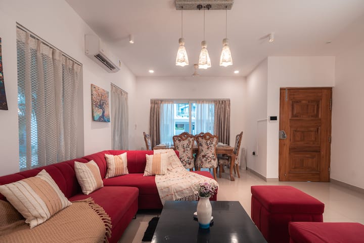 Living room image 1