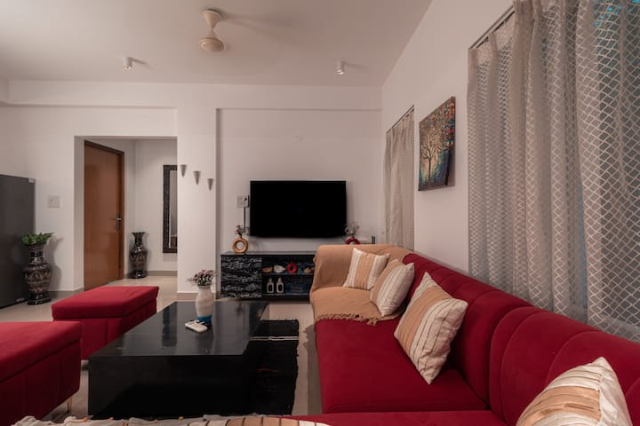Living room image 2