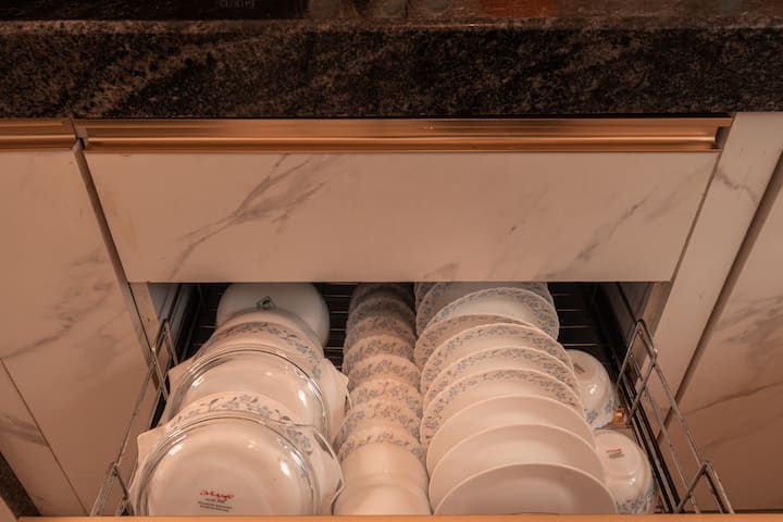 Full kitchen image 5