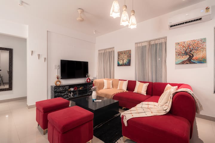Living room image 6