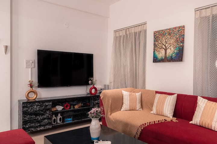 Living room image 3
