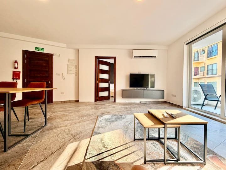 Htr Suites 3 | 5 Minutes To St Julian's - Malta