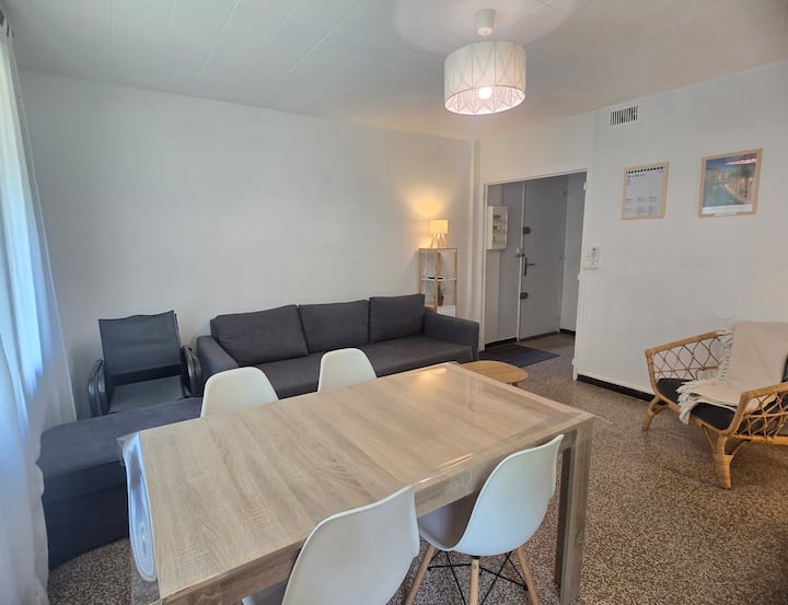 Appartement à Fréjus Proche Plage Avec Balcon - Fréjus