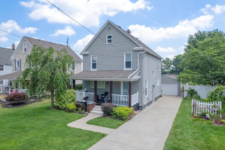 3 Bed One Bath In The Heart Of Beautiful Mogadore. - Ravenna, OH