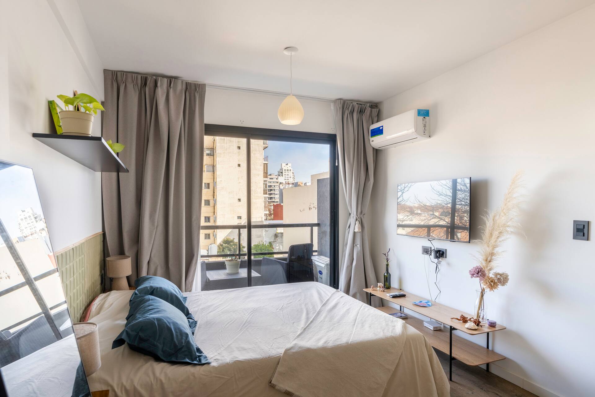 Villa Urquiza studio with balcony