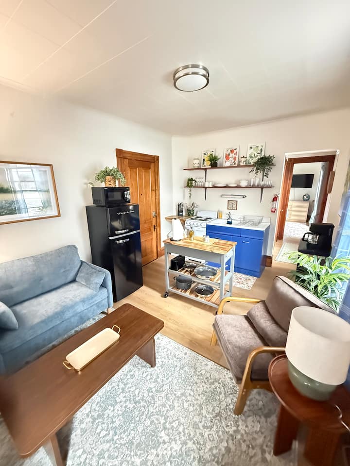 Pearl Street Retreat - Burlington, VT