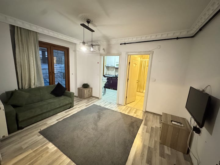 Beyoğlu Apartment 401 | Walk To Taksim - Beyoğlu