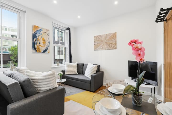 C11 | Brand New | Modern |
High Ceiling | Sleeps 8 - Centro de Londres