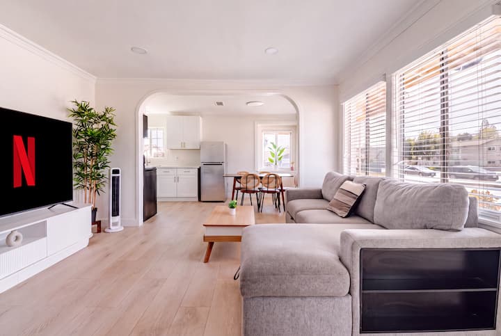 Modern 3br Family Home Near Disneyland & Knotts - Cypress, CA