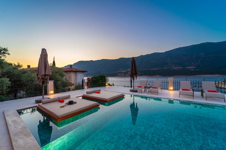 Kaş Peninsula Island Seafront Villa - Turcja