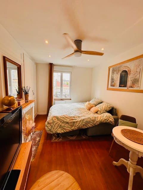 Top Airbnb: La Petite Escale • Cozy, within walking distance of the station and city center in Le Havre