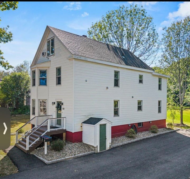 Beautiful Condo Minutes From Downtown Portland - Portland, ME