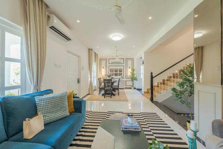 Living room image 5